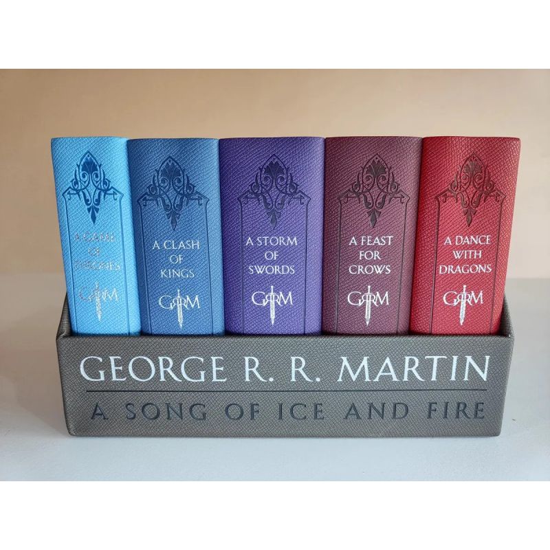 GAME OF THRONE'S LEATHER-CLOTH BOXED SET OF 5 BOOKS (Nuevo) - Miniatura 2