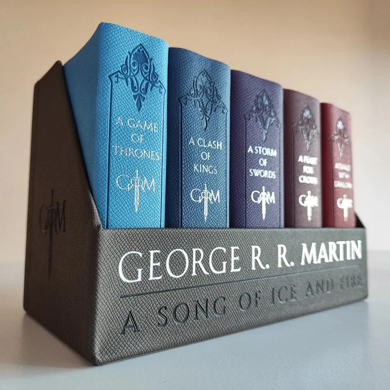 GAME OF THRONE'S LEATHER-CLOTH BOXED SET OF 5 BOOKS (Nuevo) - Miniatura 3
