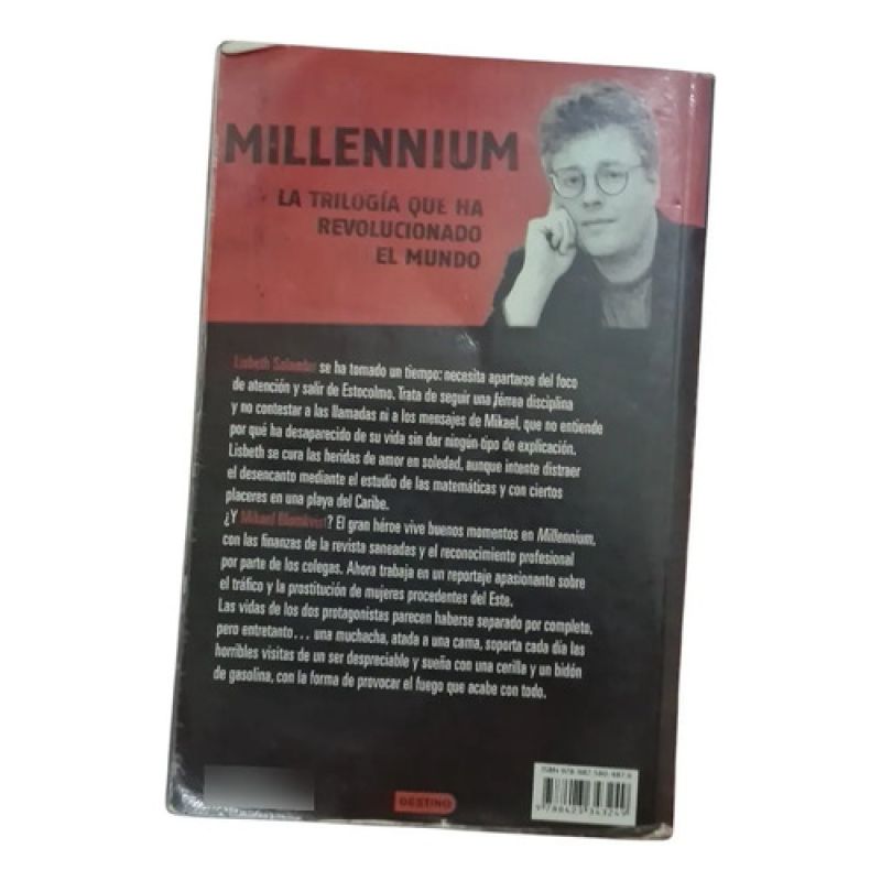 Millennium 2: La Chica Que Soñaba Con Una... - Steig Larsson (Usado) - Miniatura 2