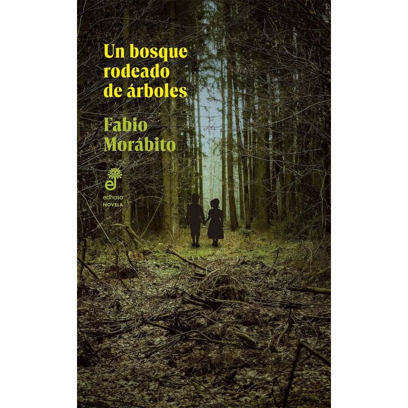 UN BOSQUE RODEADO DE ARBOLES